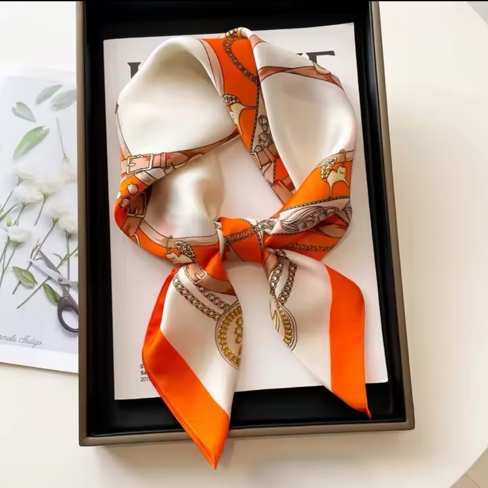 Jolie - 70cm Silk Feeling Square Scarf